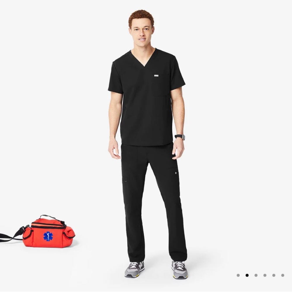 FIGS Men’s Cairo Cargo Pants